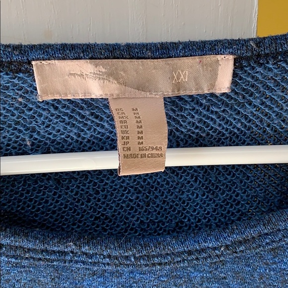 Forever 21 blue sweatshirt - Picture 3 of 3